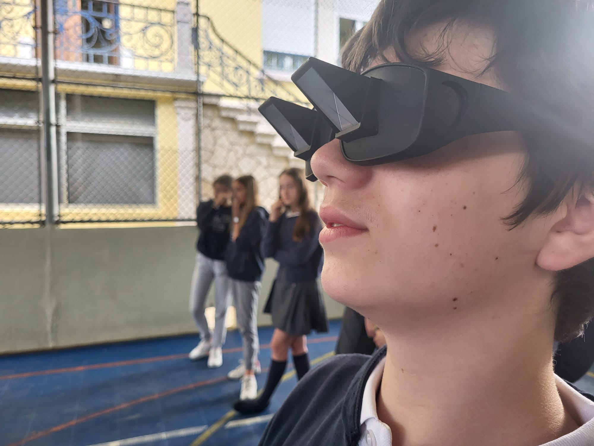 2023-05-09 – Espelhos e reflexões (8.º ano)